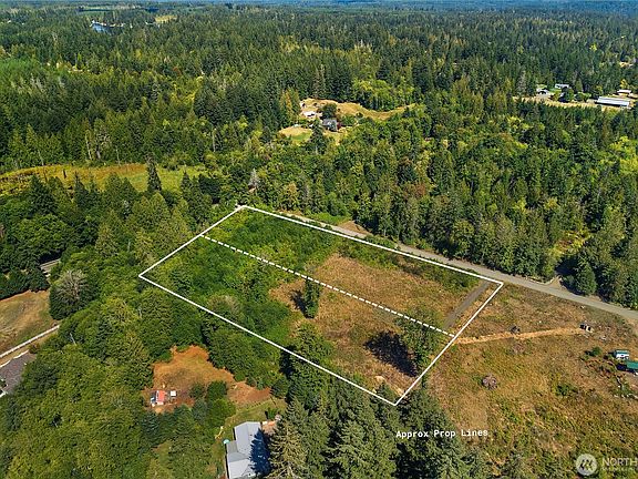 2nd image of 120 E Old Farm Road