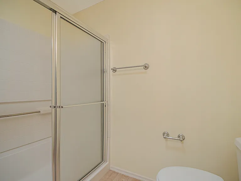 2454 Southern Oak St — Photo 24