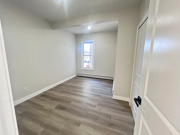 510 17th St #2 — Photo 12