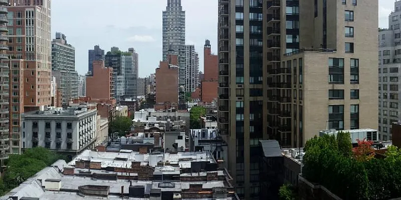 Rented by Plaza Real Estate Group | media 38