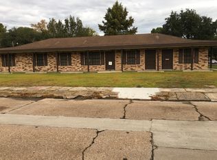 435 10th St, Lake Charles, LA 70601