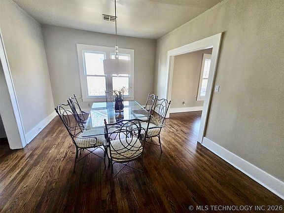 3rd image of 56 N Xanthus Ave