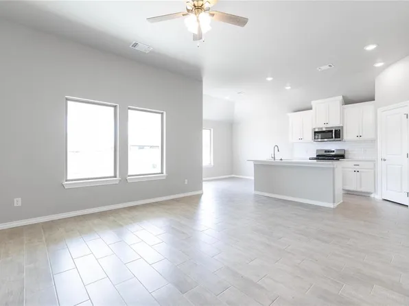 13020 NE 9th St, Choctaw, OK 73020