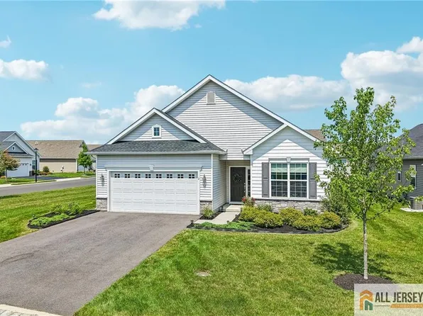 2 Pier St, Eastampton, NJ 08060