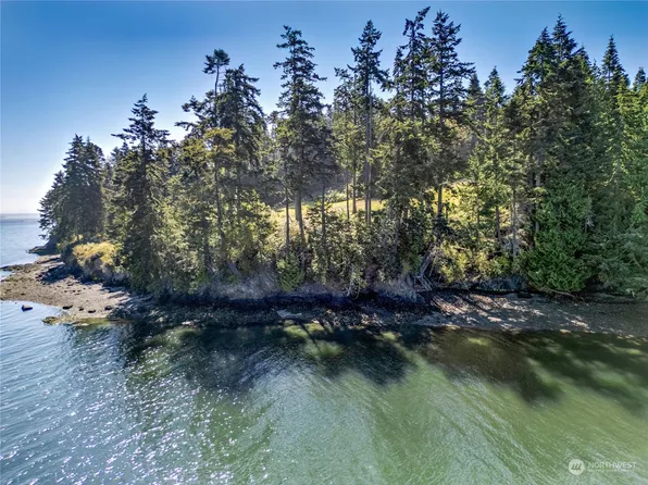 461 S Bay Way, Port Ludlow, WA 98365