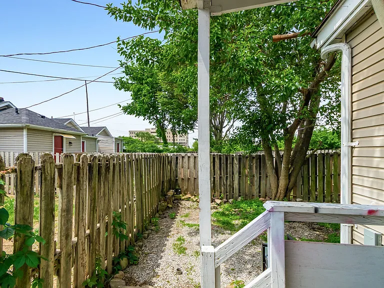 85 S Grubb St — Photo 27