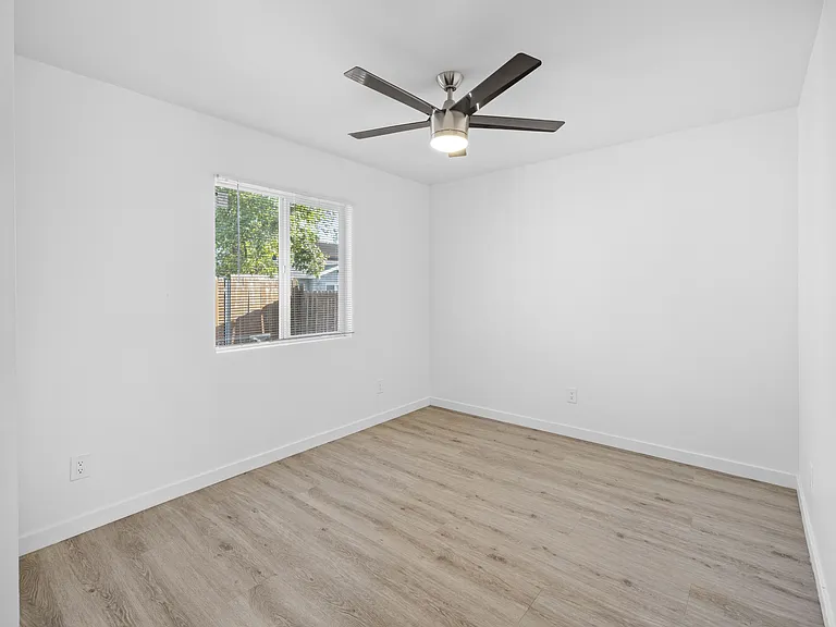 6306 Connie Dr — Photo 14