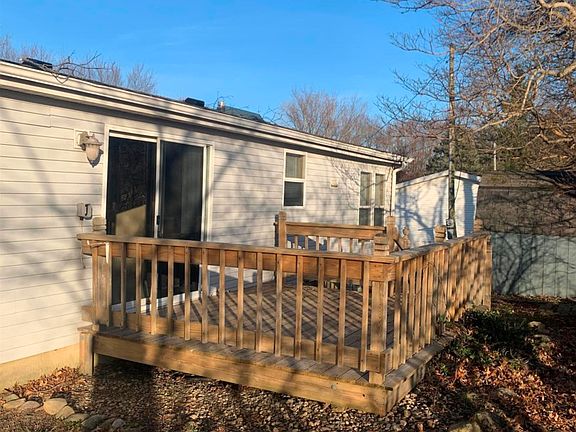 3rd image of 16293 Menominee Dr