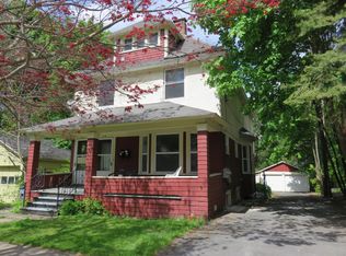 215 Greenwood Pl, Syracuse, NY 13210