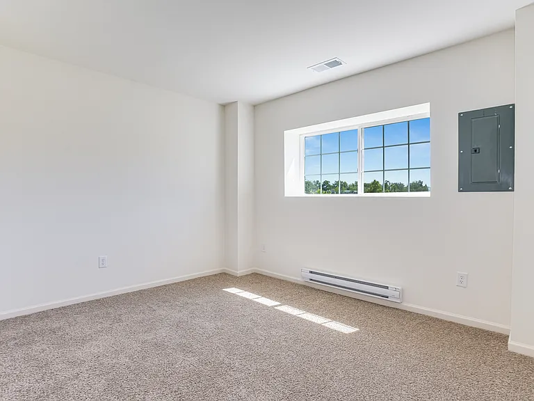 2131 Sassafras Way #D — Photo 11