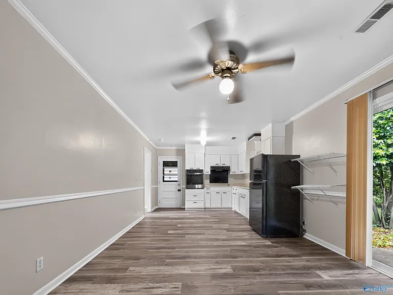 2303 Lynn Rd NW — Photo 6