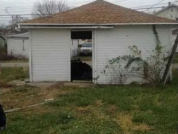 3rd image of 523 Brooklyn Ave