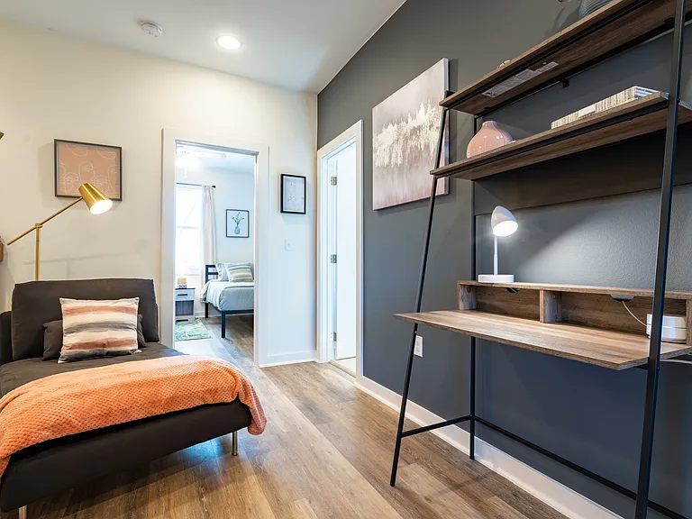 4702 Leslie Ave #A — Photo 26