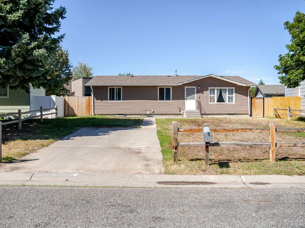 352 Phyllis Cir E, Billings, MT 59102
