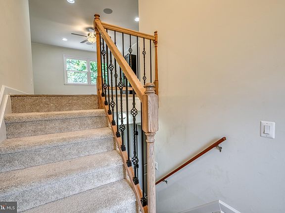 4th image of 212 Sacred Heart Ln