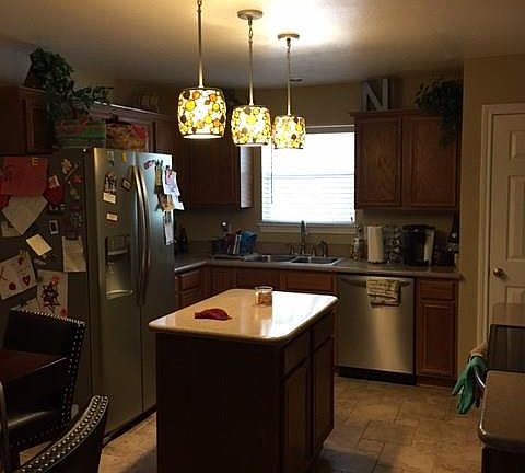 4th image of 517 Maywood Ln