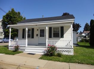 60 E Adams St, Platteville, WI 53818