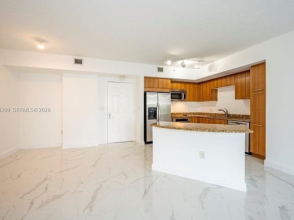 2nd image of 510 NW 84th Ave APT 520