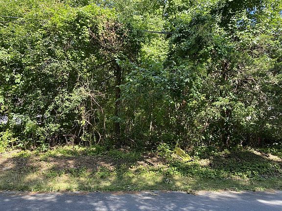 4th image of 11 Hamilton Dr