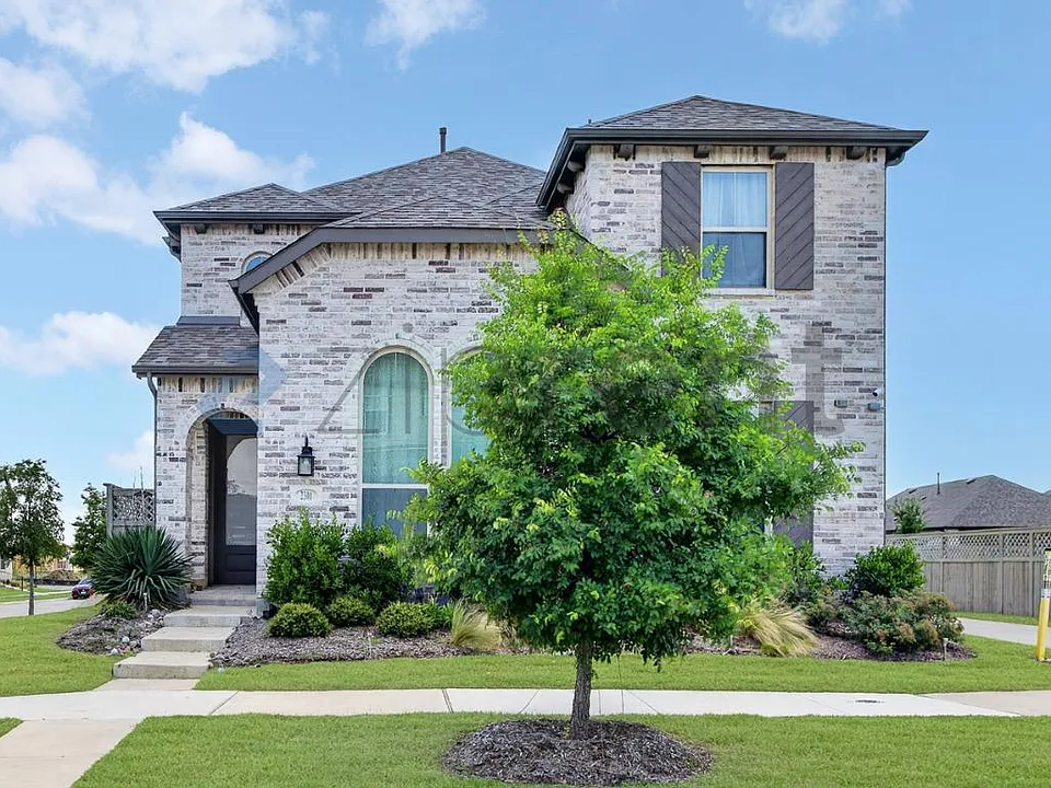 2301 Norma Ln