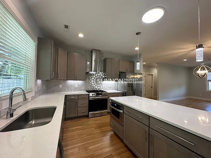 4531 Sampson St — Photo 5