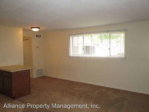 4th image of 363 N 14th St APT 03
