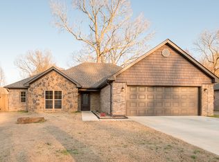 41 Bowling Ln, Conway, AR 72032