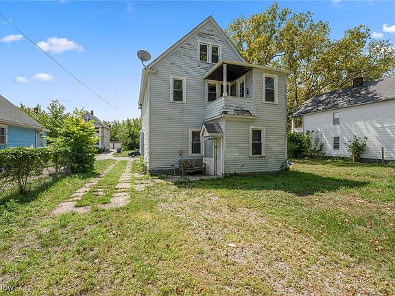 4th image of 16301 Huntmere Ave