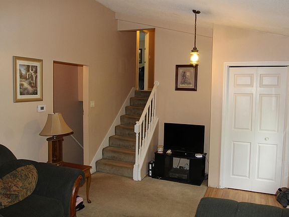 5th image of 4612 N Shelburne Dr