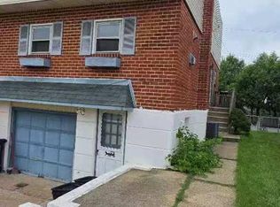 2876 Walnut Hill St, Philadelphia, PA 19152