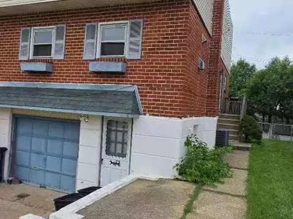 2876 Walnut Hill St, Philadelphia, PA 19152