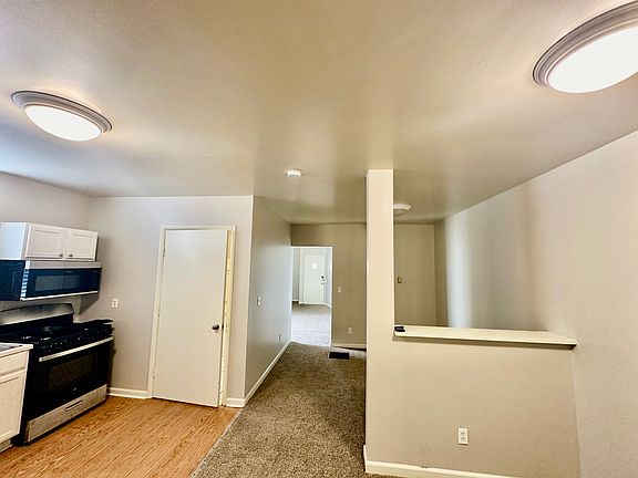 5th image of 5200 Hunter Ave Unit 1