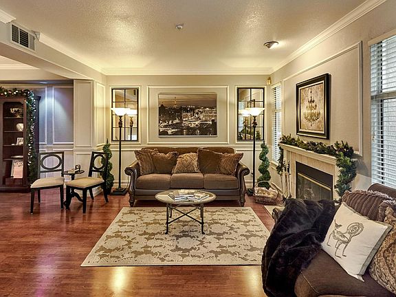 4th image of 417 Camille Cir Unit 11
