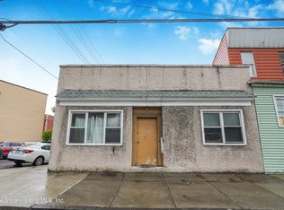 851 Van Duzer St, Staten Island, NY 10304