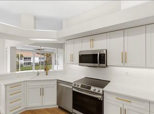 6847 Lantana Bridge Rd APT 201, Naples, FL 34109