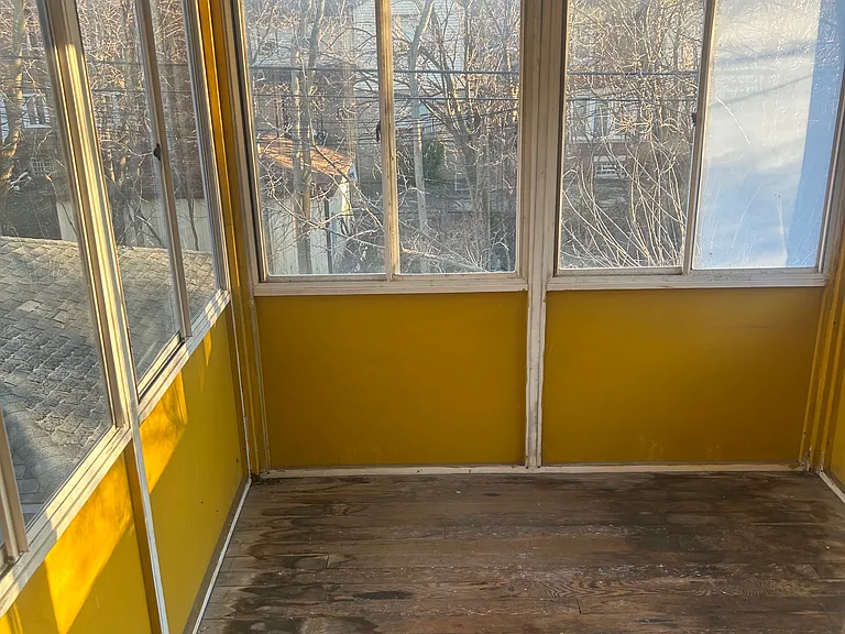 1929 Calvert St #1 — Photo 12