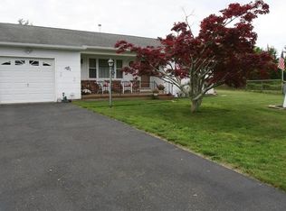 2 Heron Ct, Forked River, NJ 08731