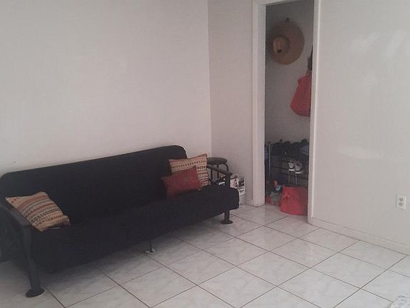 5th image of 708 Grove St N APT 3