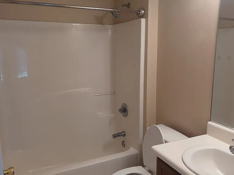 2560 Kingston Rd — Photo 7