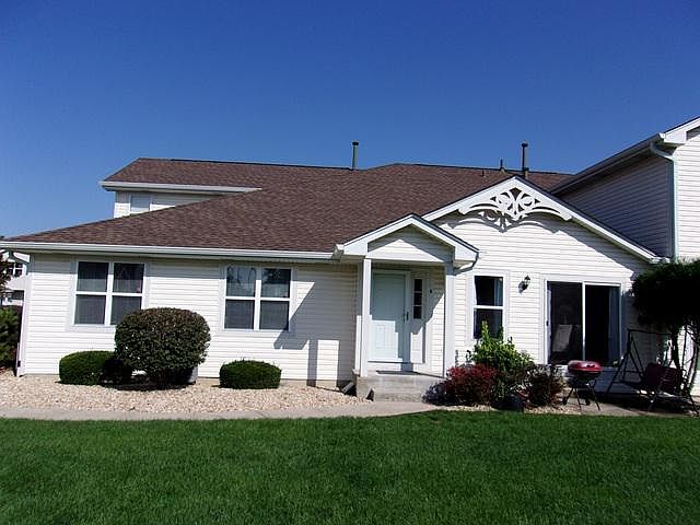 1st image of 12250 Fairway Cir Unit B