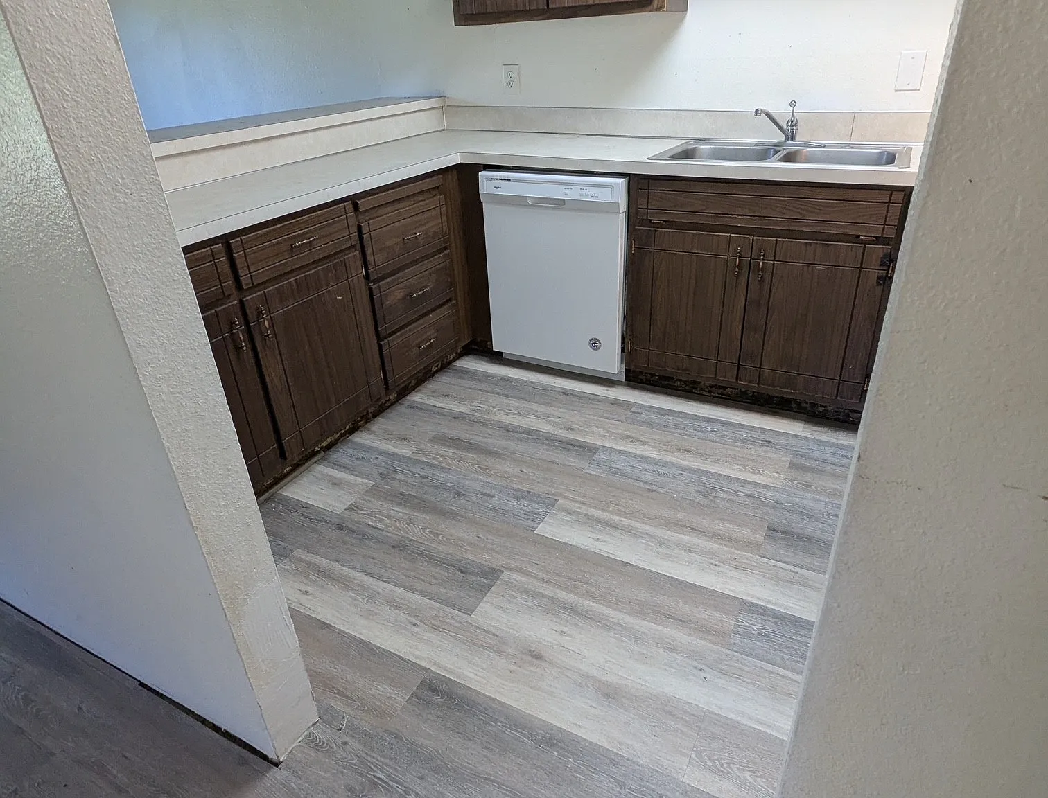 2 bed, 700 sqft, $1,500 — Photo 1