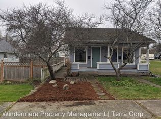 1117 16th St, Anacortes, WA 98221