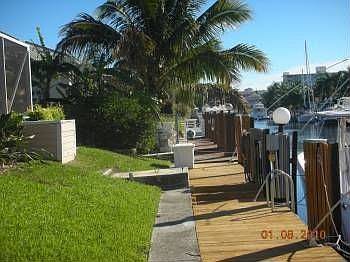 3rd image of 1516 SE 6th St