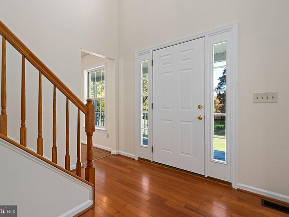 4th image of 10029 Stone Hill Ln
