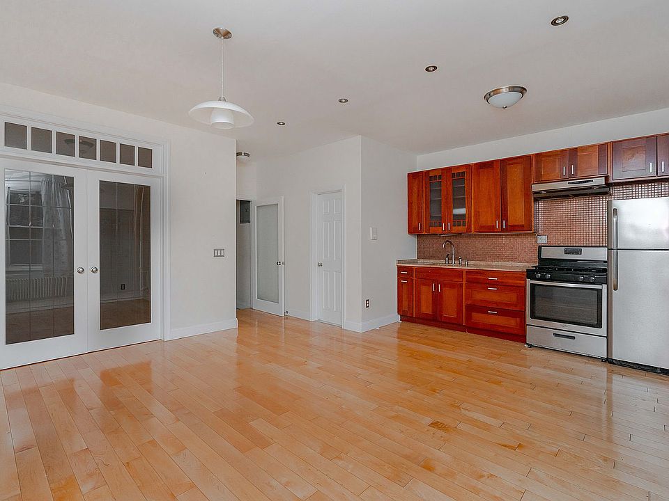 1st image of 36-10 Astoria Blvd S #1F