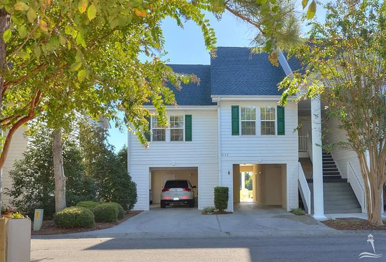 1st image of 3135 Lakeside Commons Drive SE #1