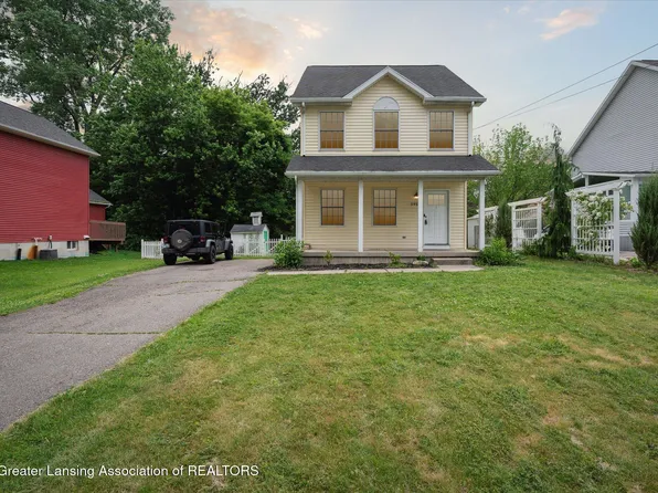 5913 Shaw St, Haslett, MI 48840