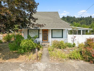 1044 Birch Ave, Cottage Grove, OR, 97424