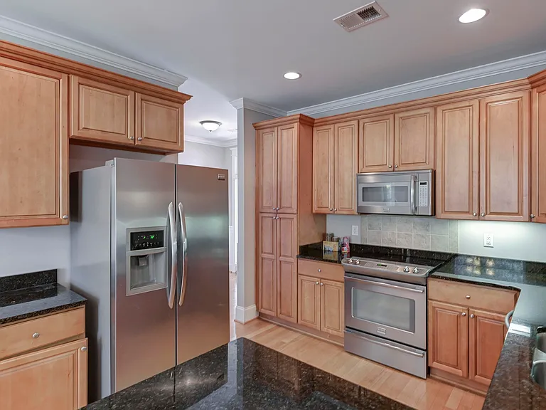 33 Heather Laurel Rd — Photo 4