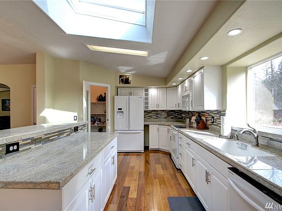 4th image of 4605 199th Ave SE